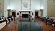 The conference table of the Federal Reserve Board of Governor is seen empty at Federal Reserve Board headquarters before new Chairwoman Janet Yellen took the oath of office in the conference room at the Federal Reserve Board in Washington, February 3, 2014. REUTERS/Jim Bourg (UNITED STATES - Tags: BUSINESS POLITICS) - RTX186FQ