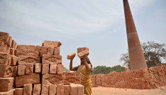 Cautious optimism on the road to Glasgow 5 Prayagraj: Labour working at a brick factory during a nationwide lockdown in prevent measure of COVID 19 Coronavirus in Prayagraj on Monday, April 20, 2020.